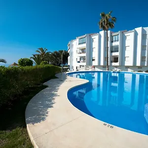 palmeras-80-menyber.hotelsinnerja.org/