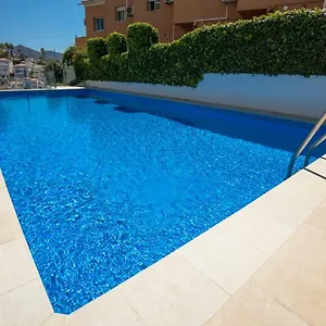 aguamarina-7-menyber.hotelsinnerja.org/